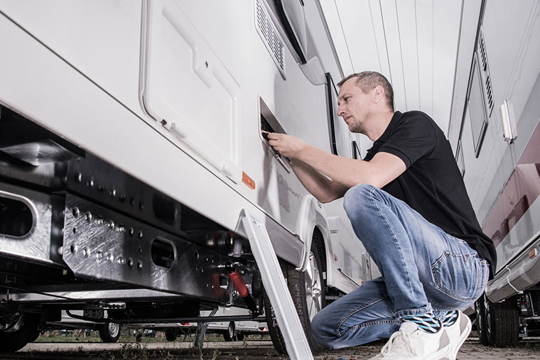 Service-RV-Slide-out-Repairs-and-Maintenance--2nd