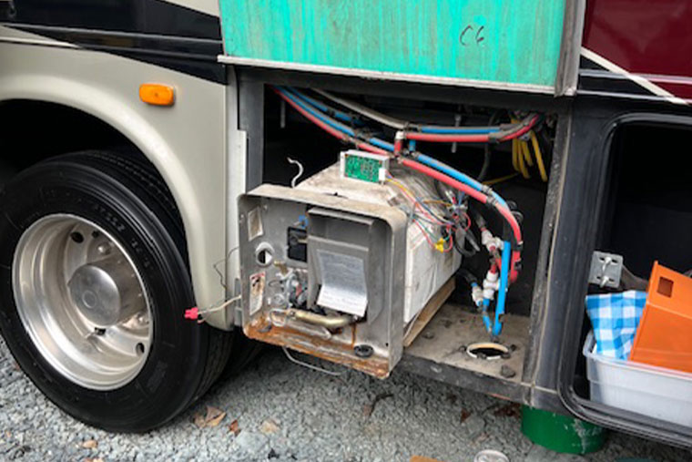 Service-RV-ConvertersInverters-Repair-and-Maintenance